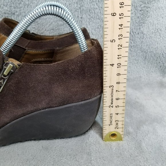 Aerosoles Shoes Womens Size 8 Brown Suede Side Zip Wedge - Picture 2 of 12